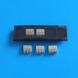 China Brown 3 Neigung Pin-Dreiergruppen-Polen SMD LED Verbindungsstück-4.0mm mit Wohnung PA66 UL94V-0 distributeur