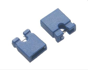 China Reichweiten-Bescheinigung Goldgrelle blaue Mikropullover Pin-Verbindungsstück-1.0A 1.5A 3.0A usine